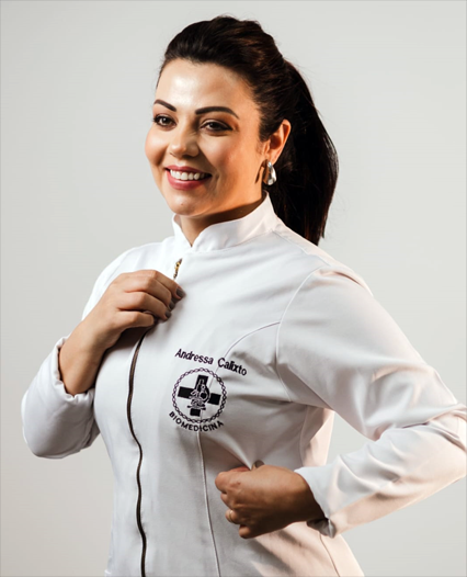 Andressa Calixto - Esteticista em Curitiba